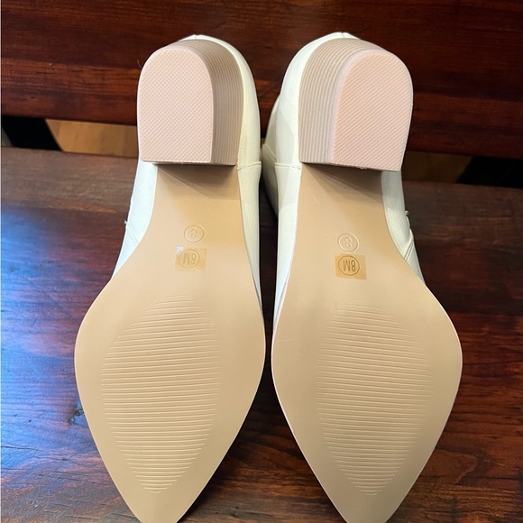 Brand new Lulu’s White and Blonde Pointed Toe Ankle Booties - Picture 6 of 7